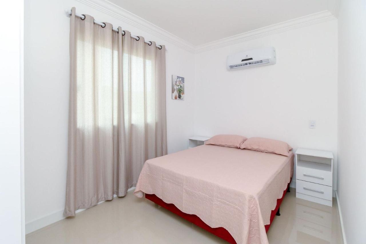 Апартаменты Aluguel Apartamento 2 Quartos Piscina Bombas Sc 419 Бомбиньяс Экстерьер фото